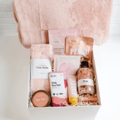 Rosy Outlook Beauty Gift Box Deluxe